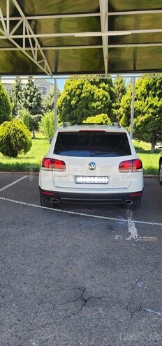 Volkswagen Touareg-3