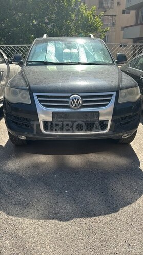 Volkswagen Touareg-1