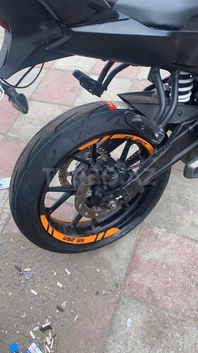 CFMOTO 250 SR-5