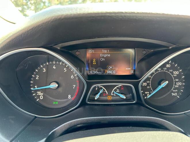 Ford Focus-7