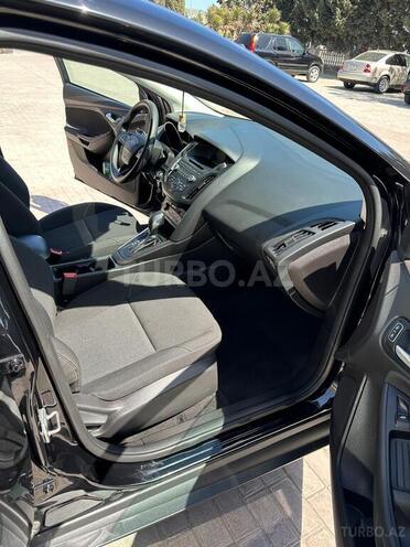 Ford Focus-6