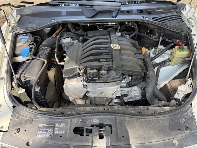 Volkswagen Touareg-15
