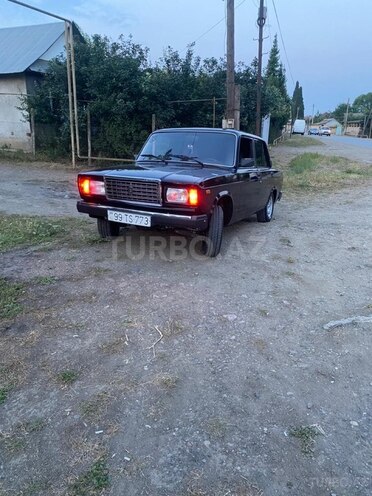 LADA (VAZ) 2107-1
