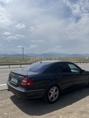 Mercedes E 320-2