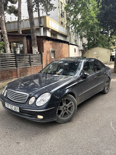 Mercedes E 320-6
