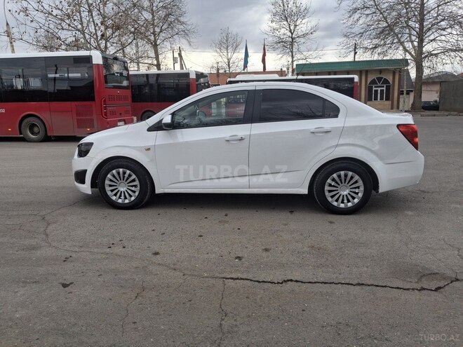 Chevrolet Aveo-2