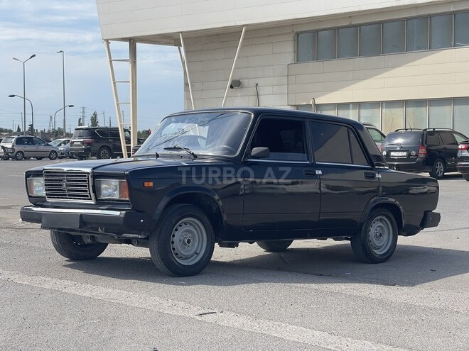 LADA (VAZ) 2107-1