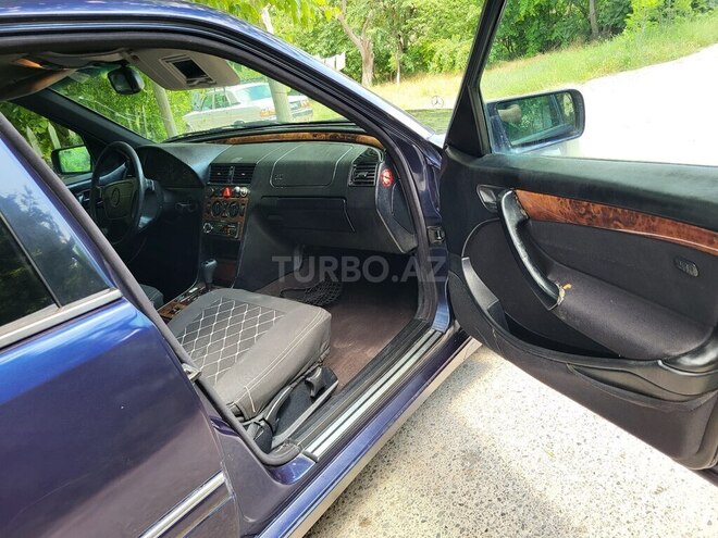 Mercedes C 200-4