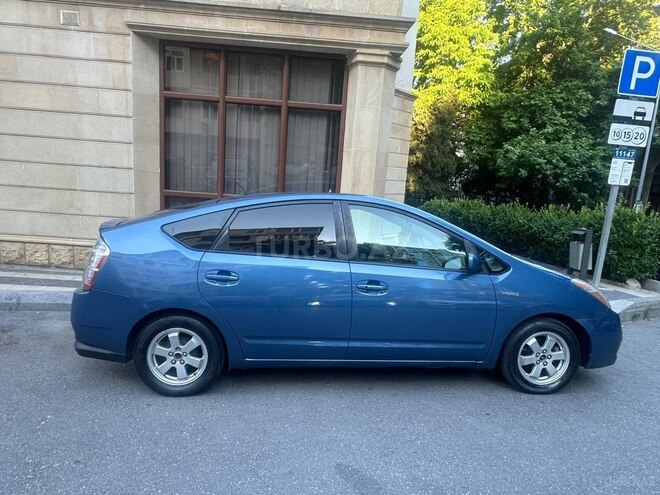Toyota Prius-3