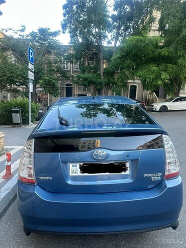 Toyota Prius-4