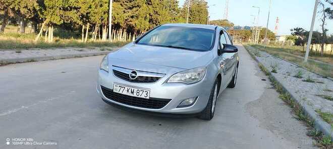Opel Astra-12
