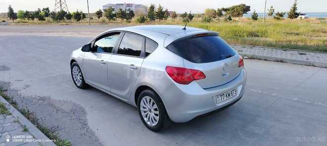 Opel Astra-7