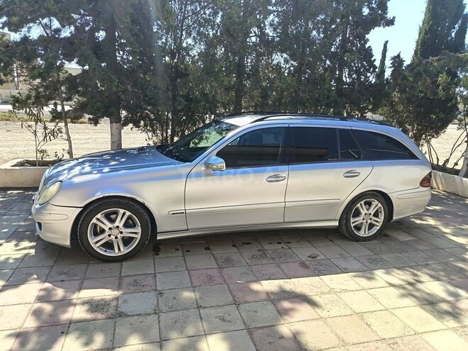 Mercedes E 220-3