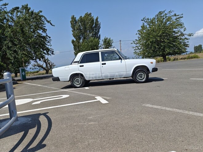 LADA (VAZ) 2107-5