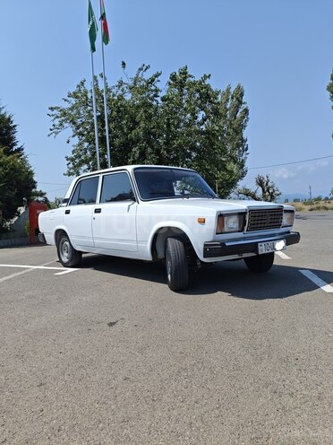 LADA (VAZ) 2107-2