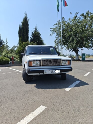 LADA (VAZ) 2107-1