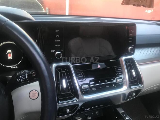 Kia Sorento-13
