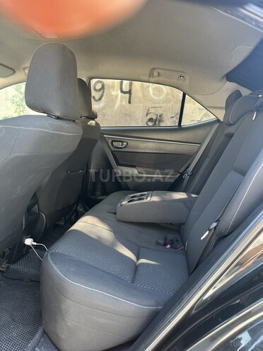 Toyota Corolla-8