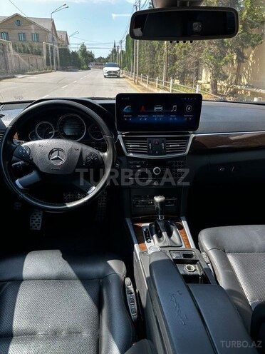 Mercedes E 220-4