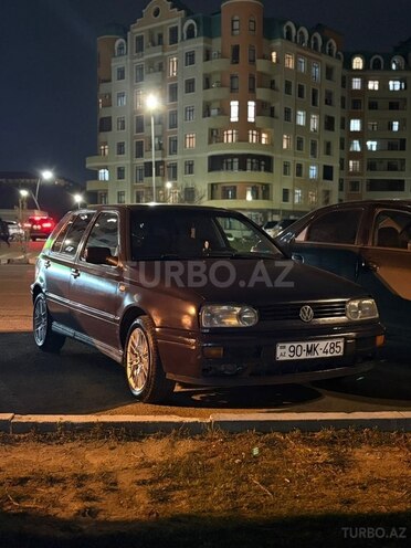 Volkswagen Golf-5