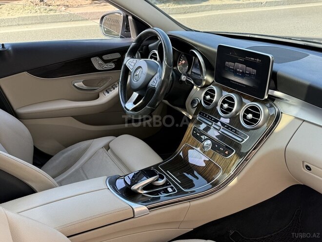 Mercedes C 300 4MATIC-4