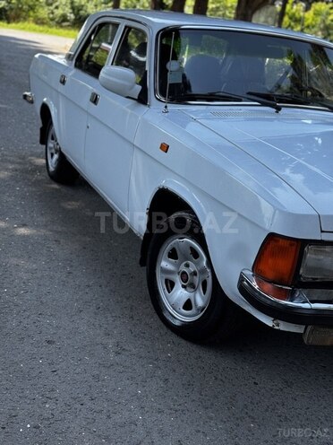 GAZ 3102 "Volga"-11