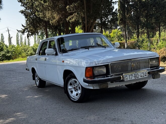 GAZ 3102 "Volga"-4