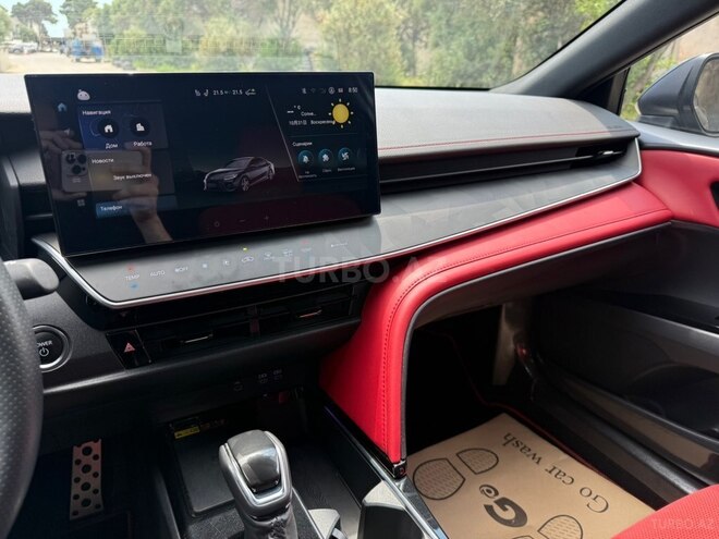 Toyota Camry-13