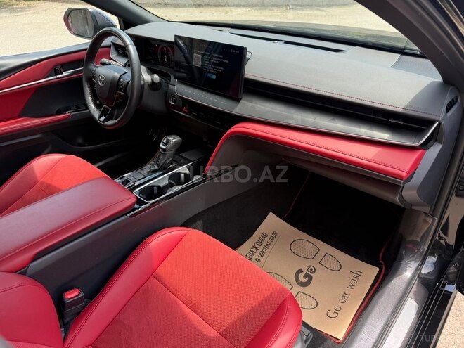 Toyota Camry-11