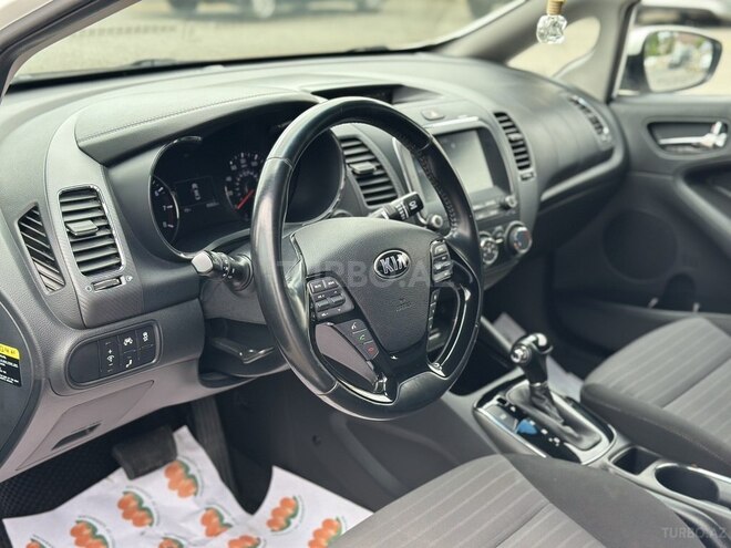 Kia Cerato-11