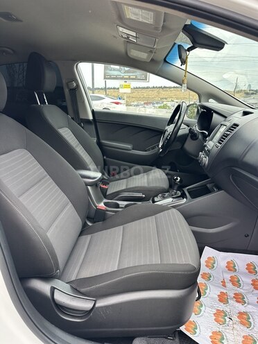 Kia Cerato-8