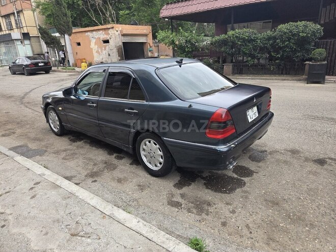 Mercedes C 200-3