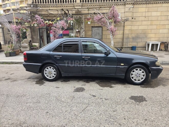 Mercedes C 200-5