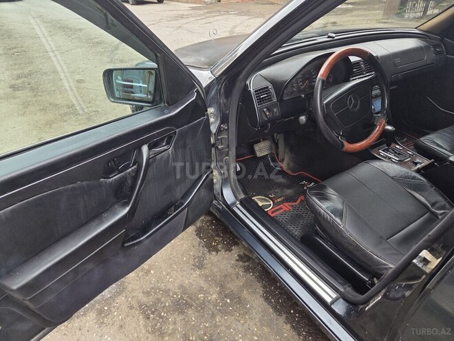 Mercedes C 200-8