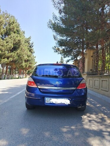 Opel Astra-2