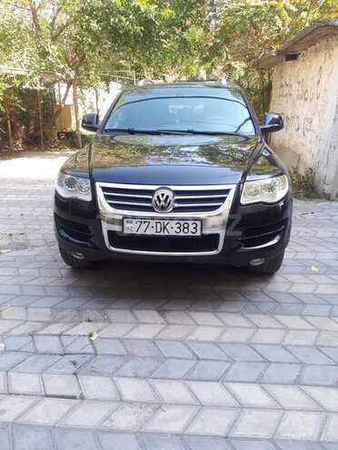 Volkswagen Touareg-1