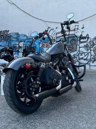 Harley-Davidson XL883N Sportster Iron 883-6