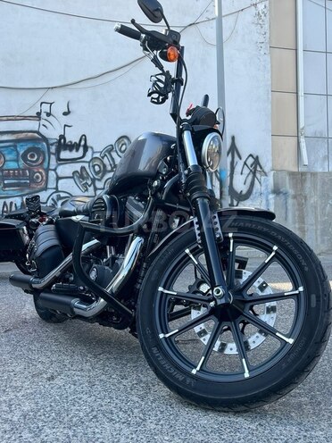 Harley-Davidson XL883N Sportster Iron 883-1