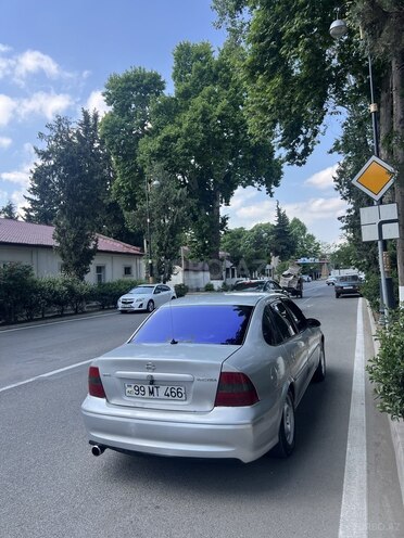 Opel Vectra-5