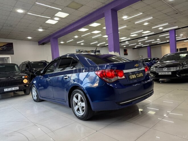 Chevrolet Cruze-14