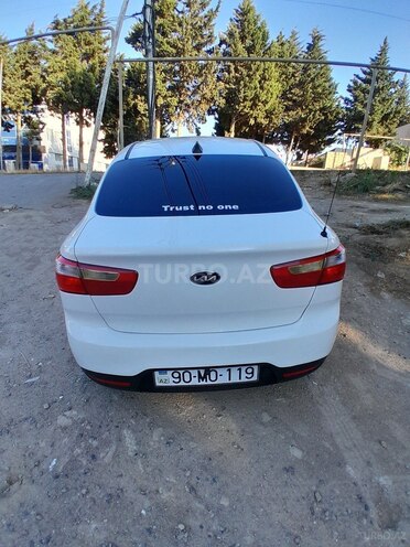 Kia Rio-4