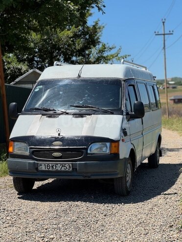 Ford Transit-2
