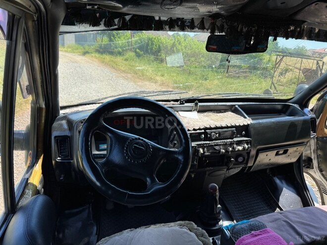 Ford Transit-9