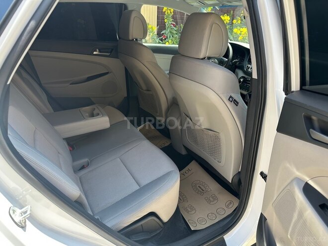 Hyundai Tucson-14