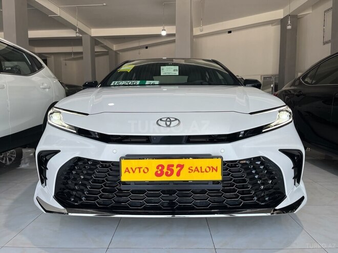 Toyota Camry-1
