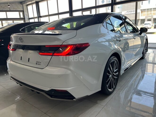Toyota Camry-4