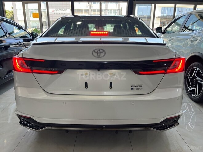 Toyota Camry-3