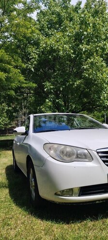 Hyundai Elantra-2
