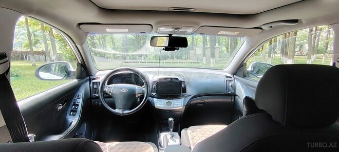 Hyundai Elantra-6