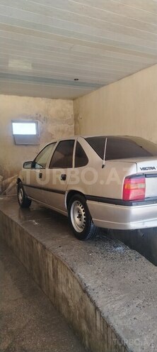Opel Vectra-7